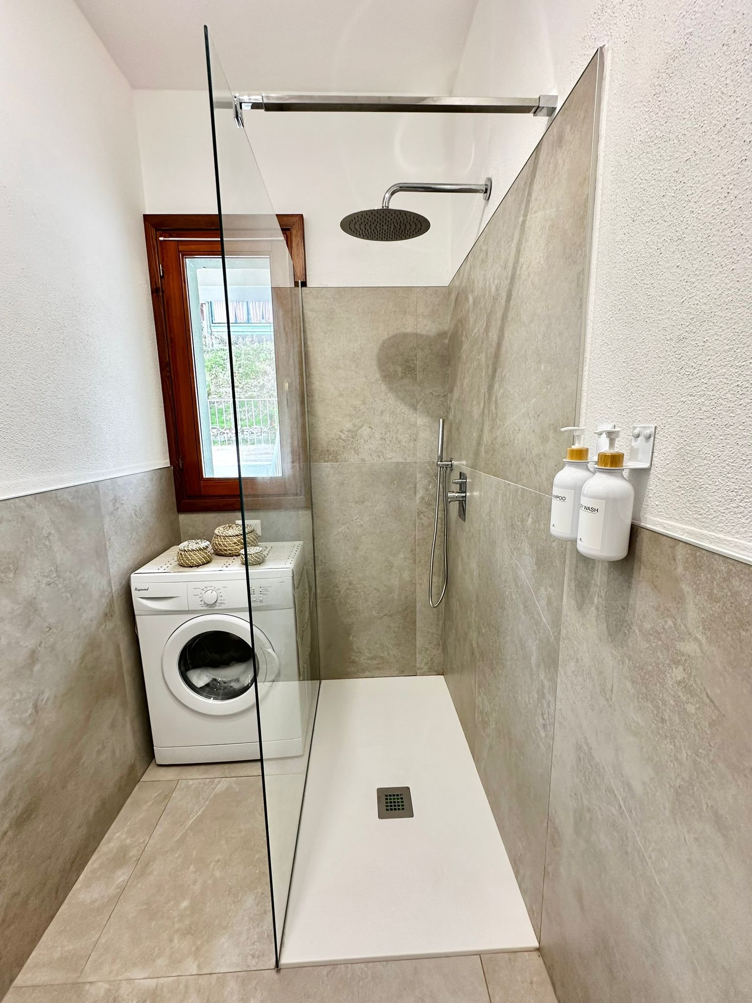 eeeadf8a-04ca-495d-b023-b0201bfcca68