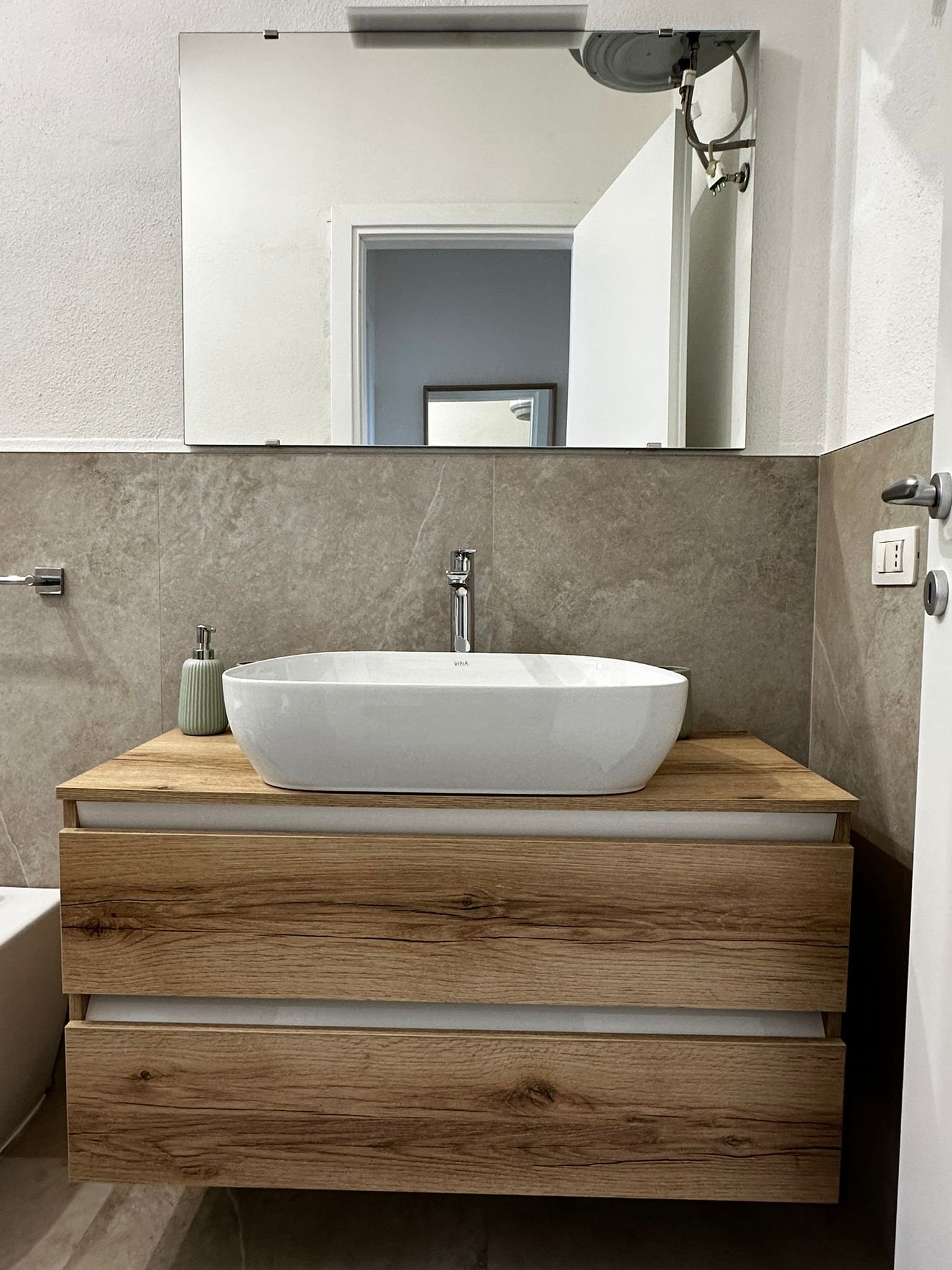 f213ceb5-1aad-4edf-ba00-f5f168563b74